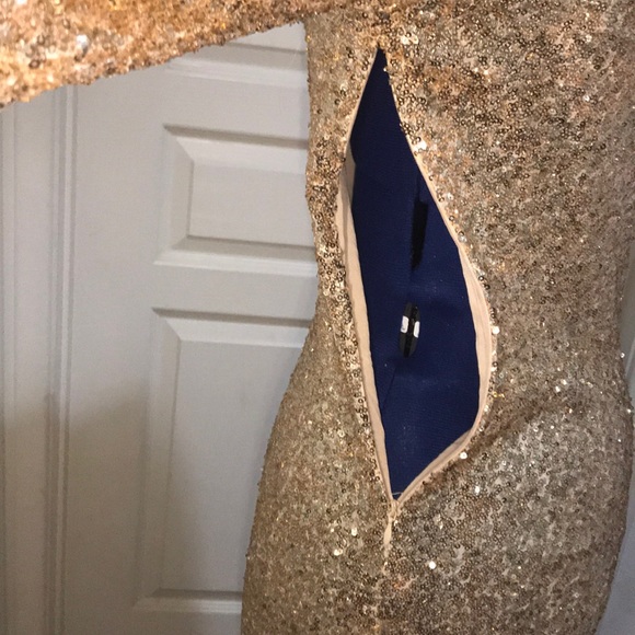 Gold Sequinned Forever 21 Bodycon Mini Dress Sz M - Picture 4 of 4